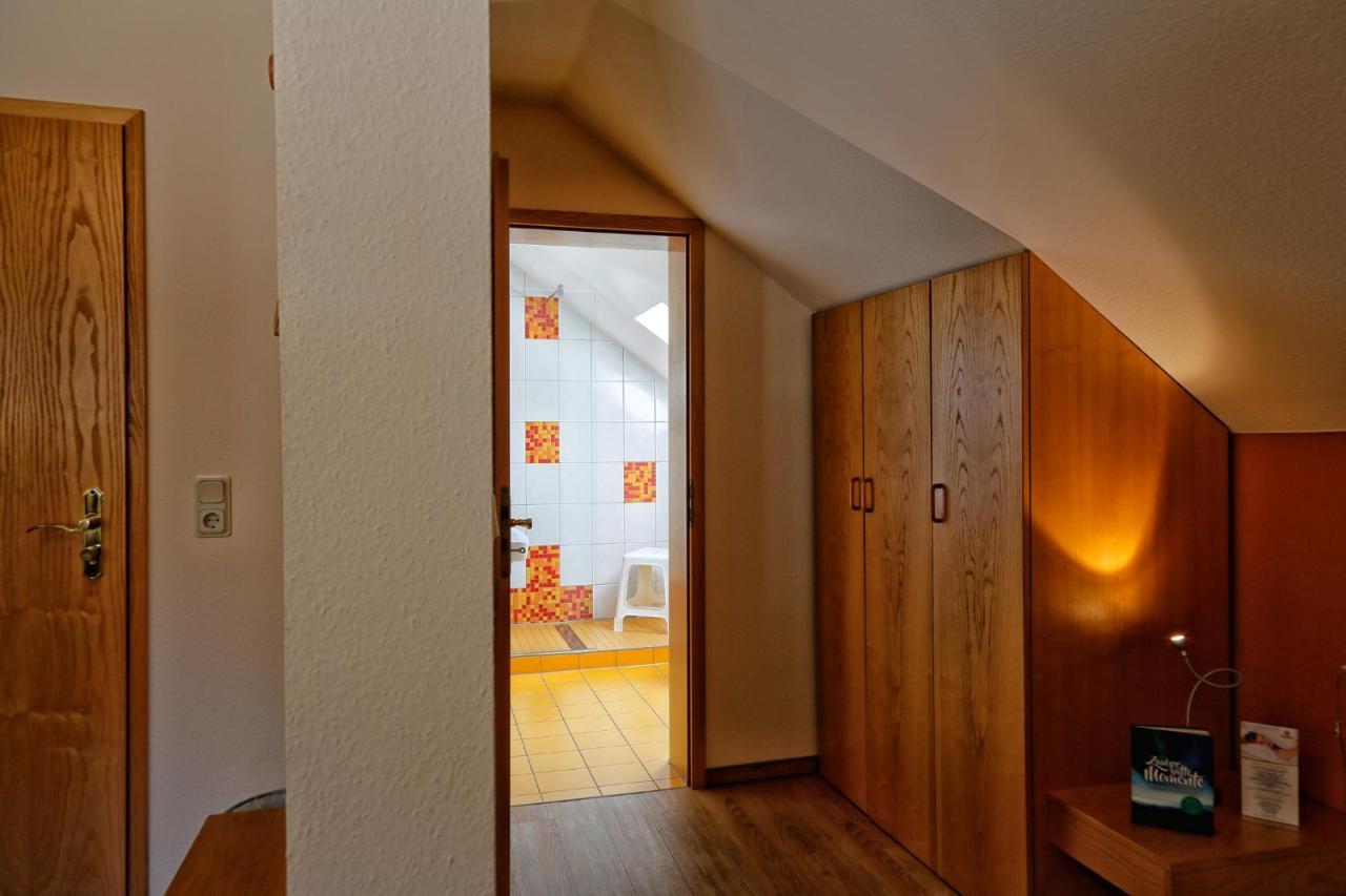 Konsum Gaestehaus Quisisana - Oberhof Oberhof  Esterno foto