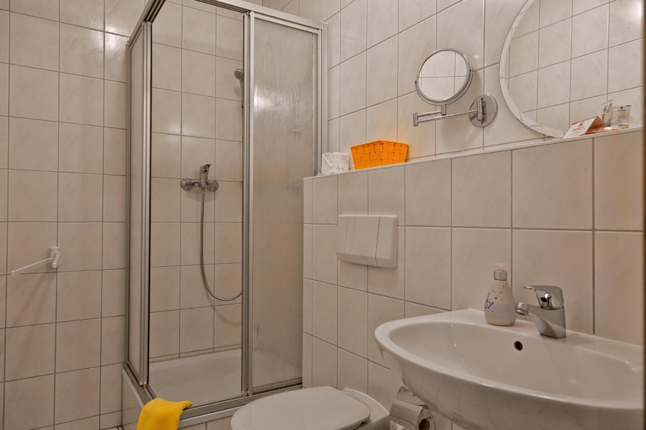 Konsum Gaestehaus Quisisana - Oberhof Oberhof  Esterno foto