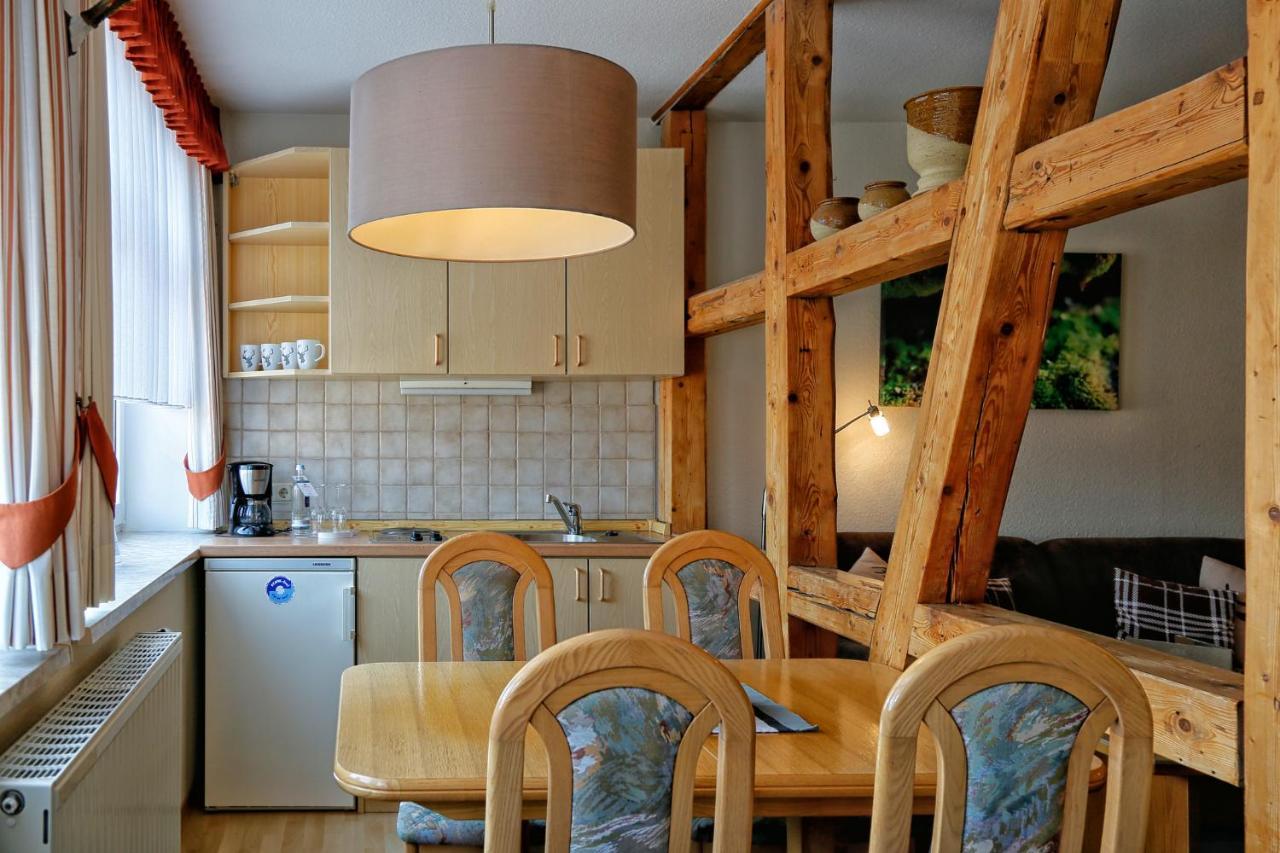 Konsum Gaestehaus Quisisana - Oberhof Oberhof  Esterno foto